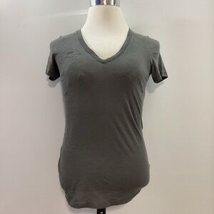 Victoria's Secret PINK Cedar Creek Charcoal V-Neck Tee Size M